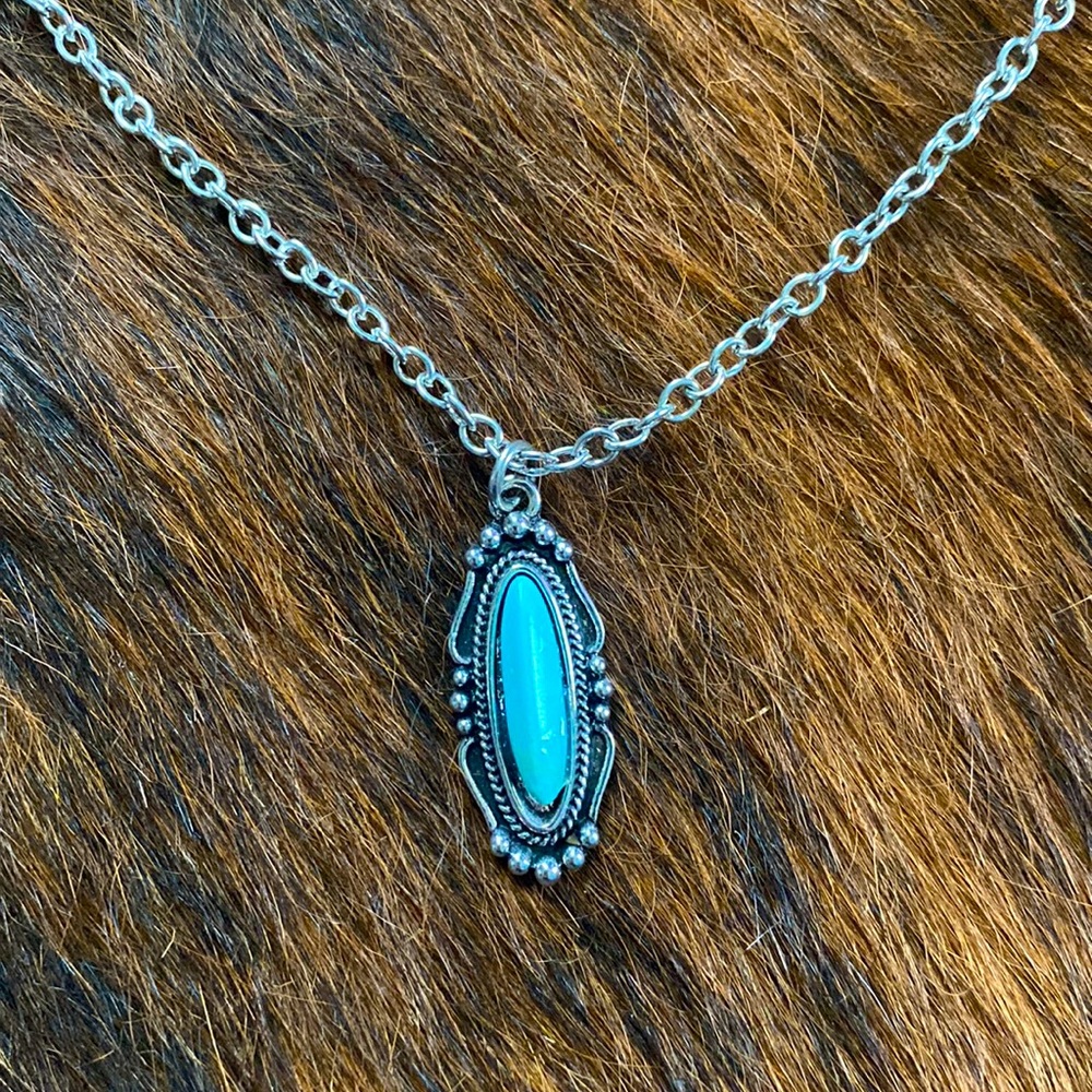 Faux Turquoise Necklace - Picture 2 of 2